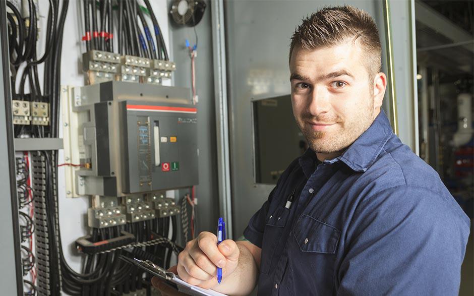 recherche électricien Paris 18